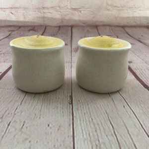 Vintage Franciscan Earthenware Hacienda Gold Salt and Pepper Shaker Pair